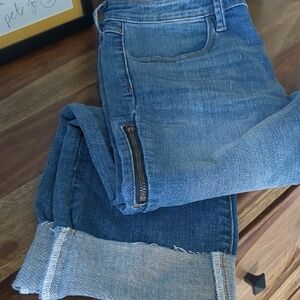 Ripton Blue Ankle Cropped Jeans with Distressed Hem